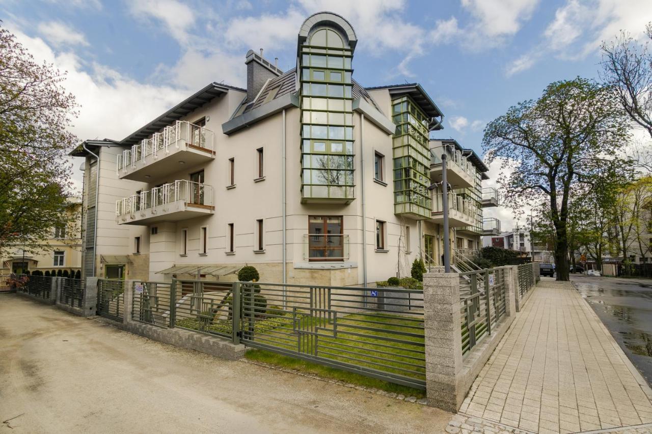 Apartment With Terrace And Sauna By Grand Apartments Zoppot Exterior foto